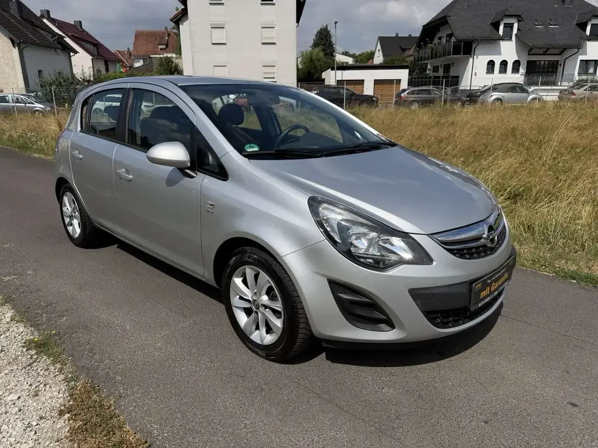 Gebraucht Opel Corsa Energy 87 PS (63 kW) 2014 Argon silber/ice silver (m2) Kleinwagen