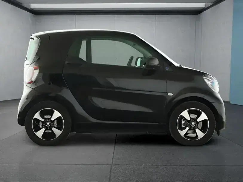 Gebraucht Smart ForTwo Electric Drive 60 kW (82 PS) 2024 Schwarz