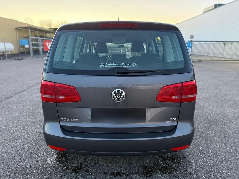 Gebraucht VW Touran 105 PS (77 kW) 2011 Grau Van / Kleinbus