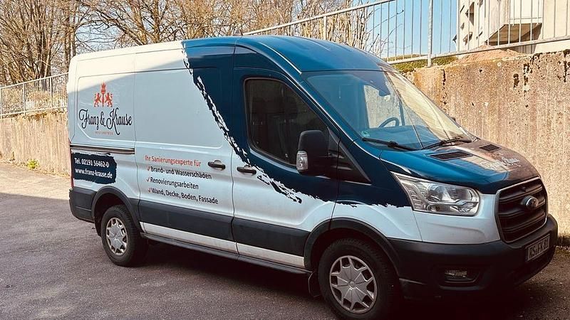 Gebraucht Ford Transit Trend 131 PS (96 kW) 2020 Weiß Van / Kleinbus