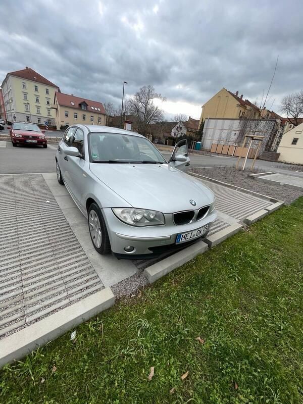 Silber Gebraucht 2006 BMW 116 Kleinwagen | 1.999 € (Guter Preis) - Bild 1/4