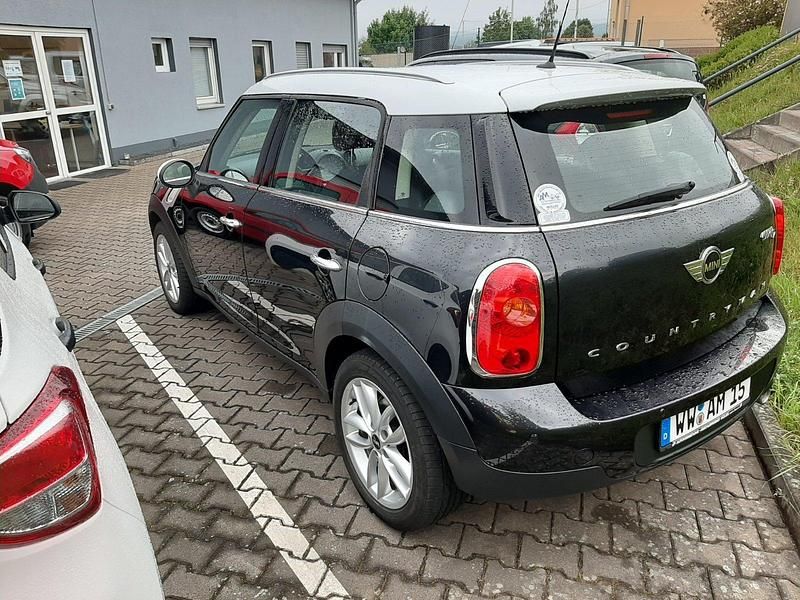 Second-hand Mini Countryman 112 CP (82 kW) 2014 Negru SUV