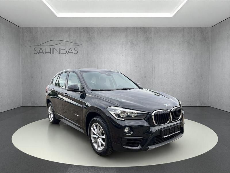Schwarz Gebraucht 2016 BMW X1 Advantage SUV | 17.690 € (Guter Preis) - Bild 1/4