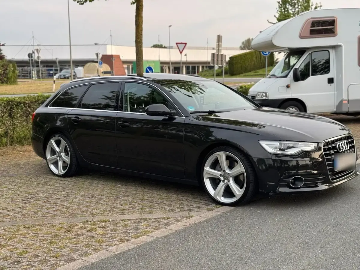 Gebraucht Audi A6 245 PS (180 kW) 2014 Schwarz Kombi