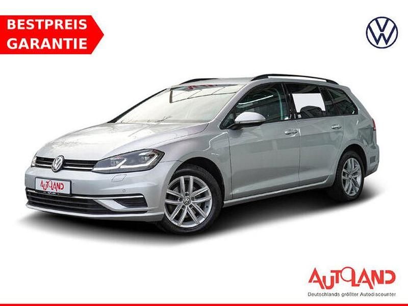 Silber Gebraucht 2019 VW Golf VII Kombi | 16.490 € (Teuer) - Bild 1/4
