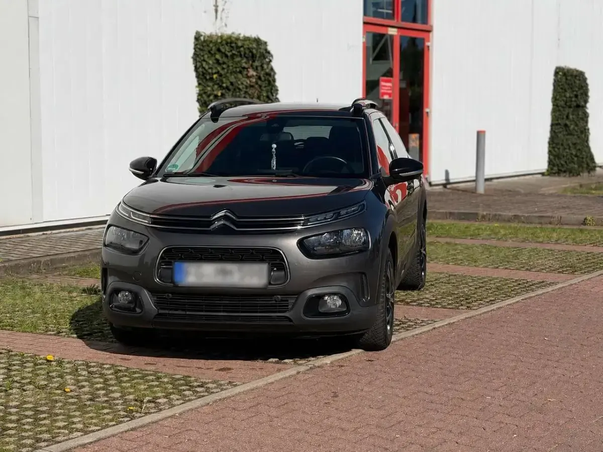 Gebraucht Citroën C4 PureTech 110 PS (80 kW) 2019 Grau Limousine