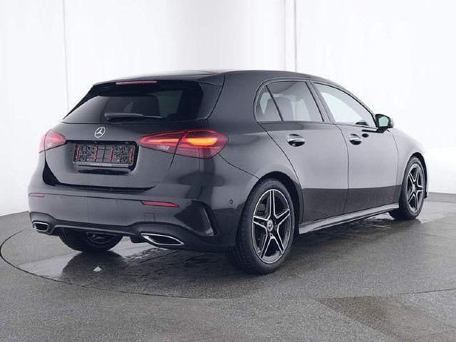 Schwarz Gebraucht 2023 Mercedes A200 AMG Limousine | 29.790 € (Guter Preis) - Bild 1/4