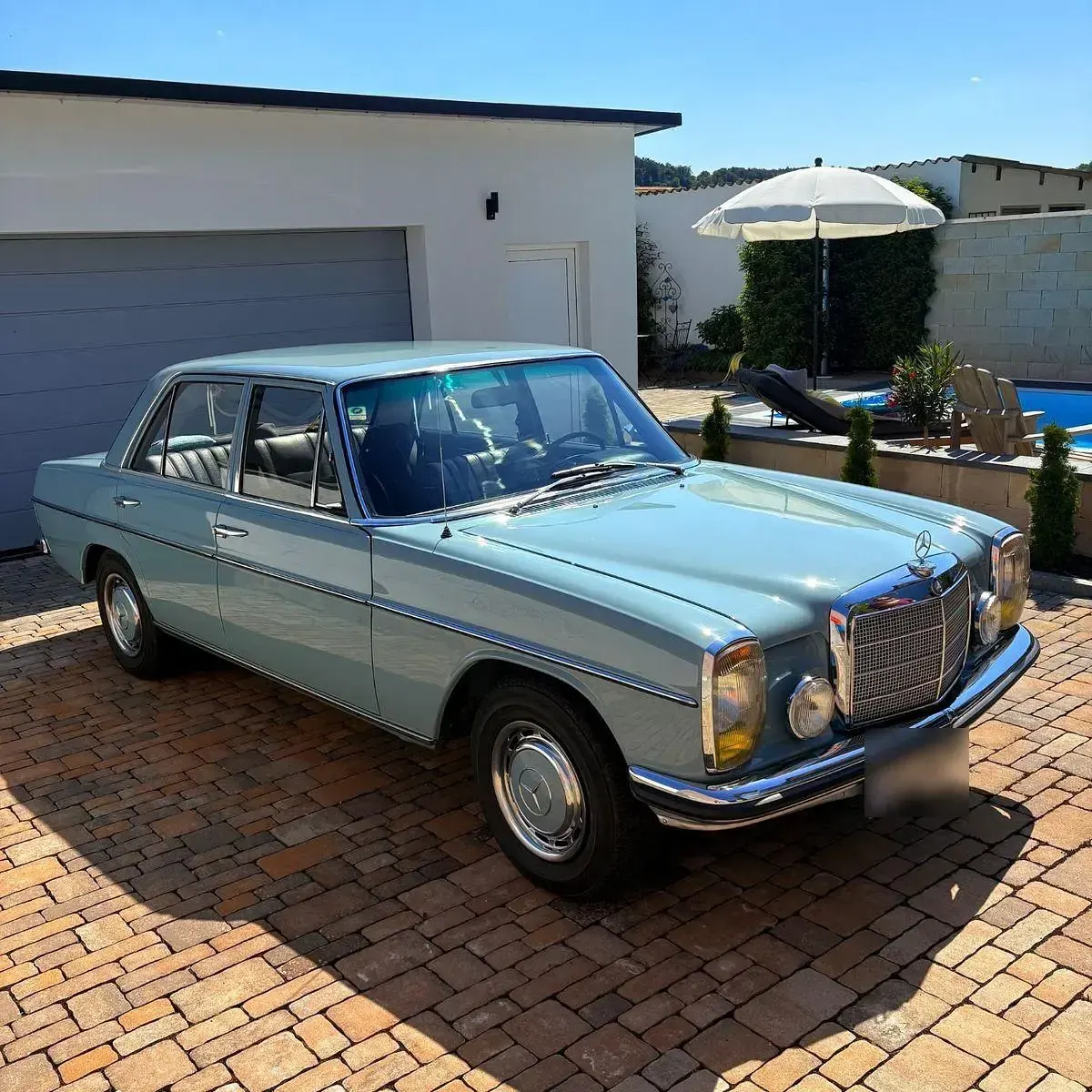 Gebraucht Mercedes 220 105 PS (77 kW) 1970 Blau Limousine