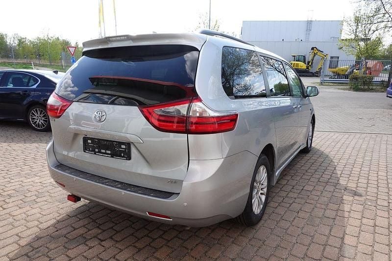 Gebraucht Toyota Sienna 300 PS (220 kW) 2020 Grau Van / Kleinbus
