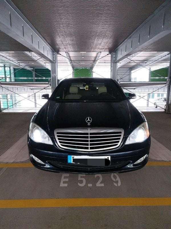 Blau Gebraucht 2006 Mercedes S320 Limousine | 9.500 € (Fairer Preis) - Bild 1/4