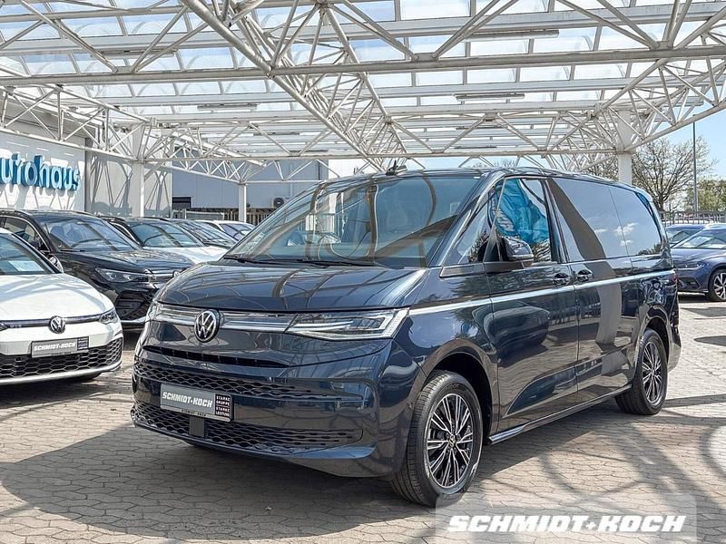 Second-hand VW Multivan Style 218 CP (160 kW) 2023 Albastru Monovolum