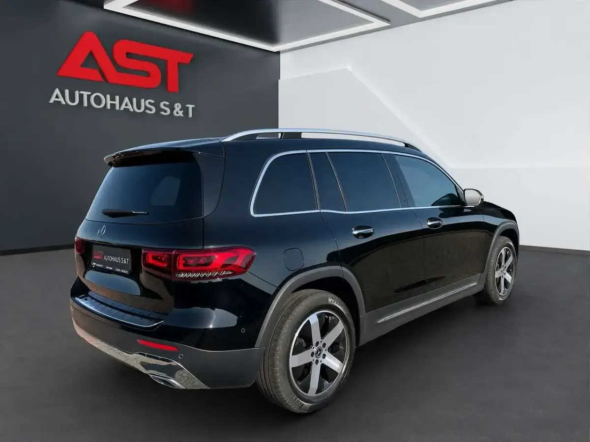 Gebraucht Mercedes GLB220 Progressive 190 PS (139 kW) 2023 Schwarz SUV