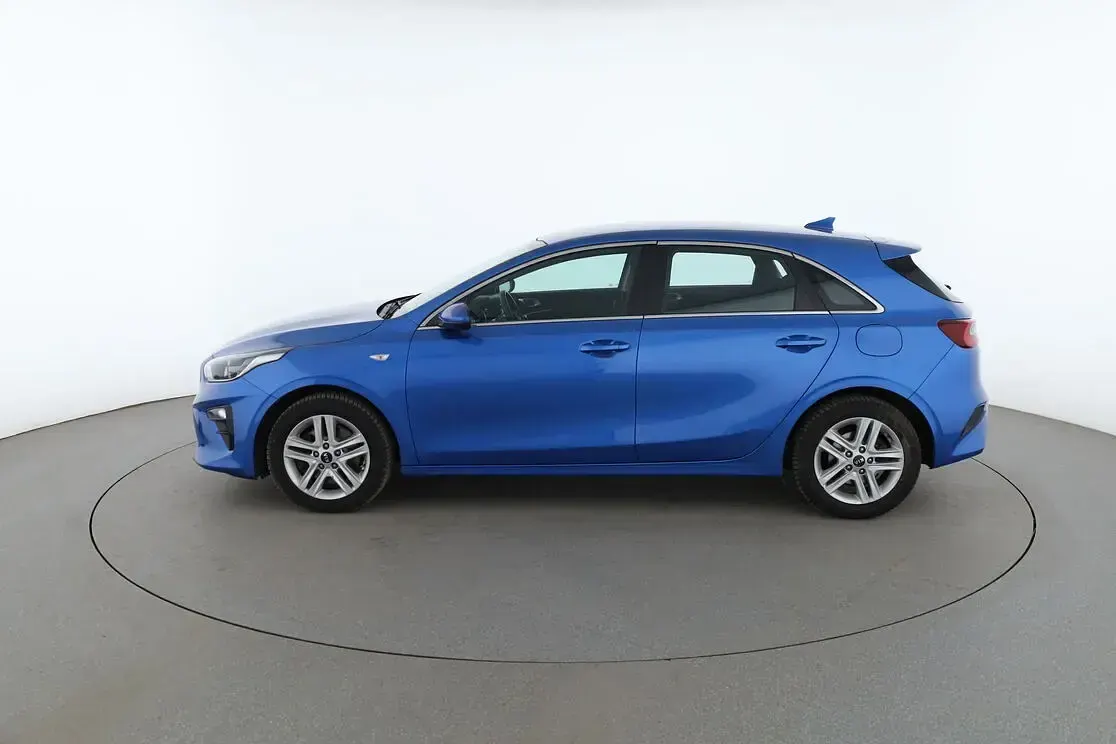 Gebraucht Kia Ceed Vision 99 PS (72 kW) 2019 Blau Kleinwagen