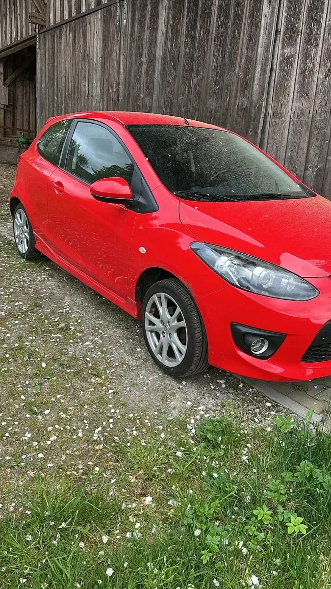 Usado Mazda 2 102 HP (75 kW) 2009 Vermelho Citadino