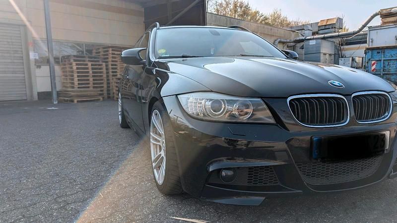 Gebraucht BMW 320 M Sport 300 PS (220 kW) 2010 Schwarz Kombi