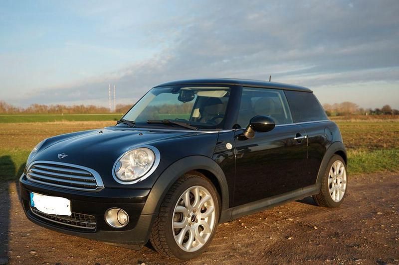 Gebraucht Mini Cooper 120 PS (88 kW) 2009 Schwarz Kleinwagen