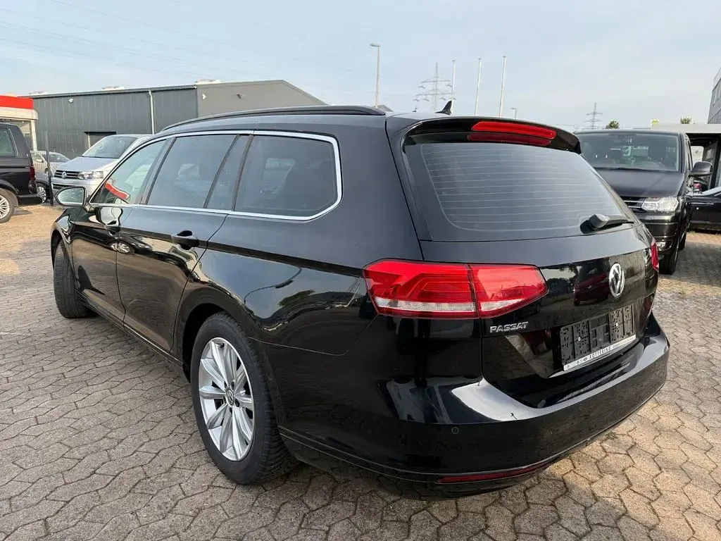 Gebraucht VW Passat Comfortline 150 PS (110 kW) 2015 Kombi