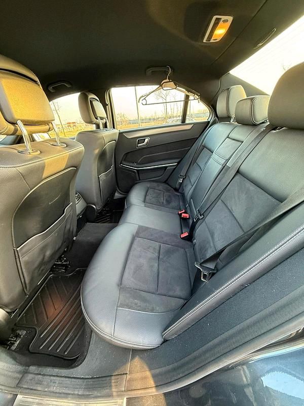 Gebraucht Mercedes E220 AMG line 170 PS (125 kW) 2014 Grau Limousine