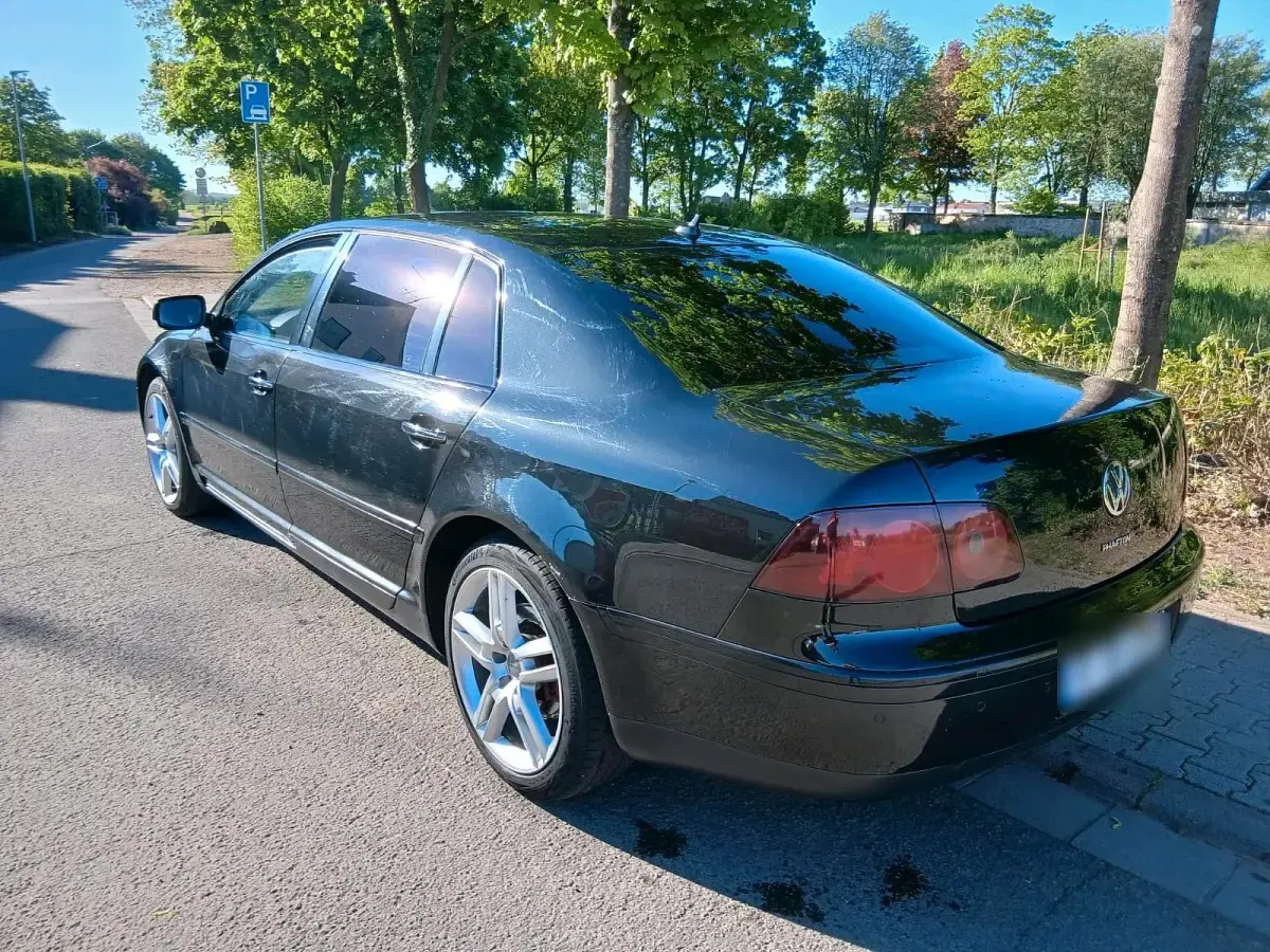 Second-hand VW Phaeton 240 CP (176 kW) 2010 Negru Berlinǎ