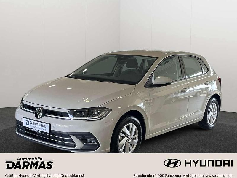 Grau Gebraucht 2024 VW Polo Style Limousine | 19.490 € (Guter Preis) - Bild 1/4