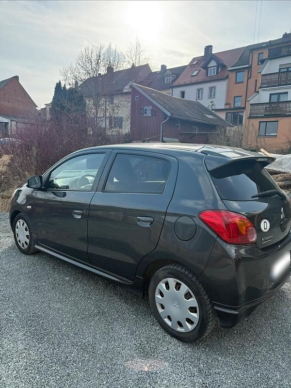 Gebraucht Mitsubishi Space Star 71 PS (52 kW) 2013 Grau Van / Kleinbus