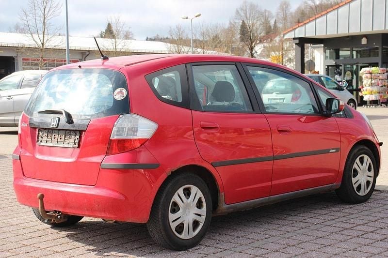 Gebraucht Honda Jazz 99 PS (72 kW) 2008 Rot Kleinwagen