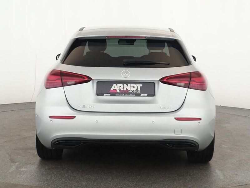 Gebraucht Mercedes A250 Progressive 238 PS (175 kW) 2024 Iridiumsilber Limousine