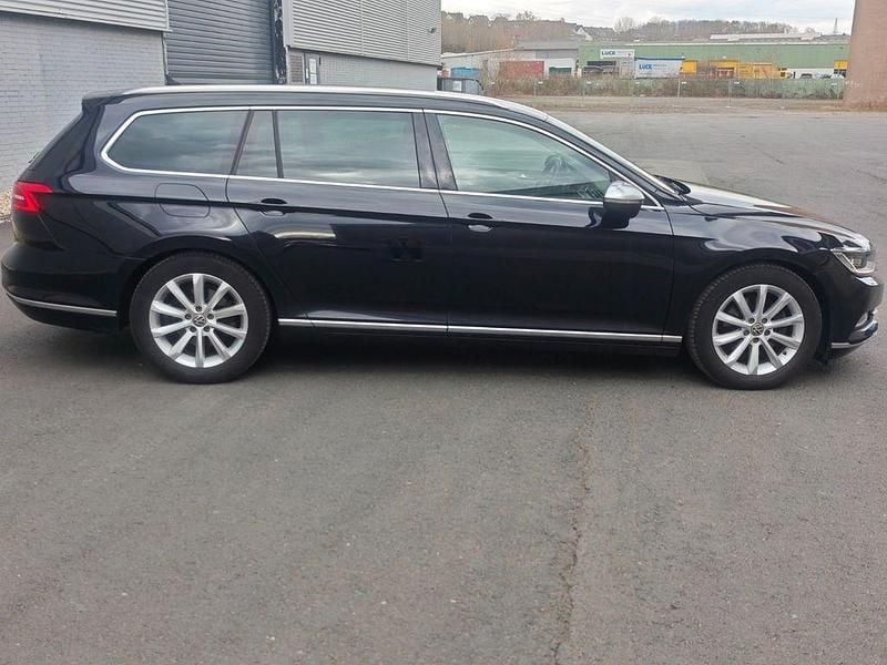 Gebraucht VW Passat Highline 190 PS (139 kW) 2015 Schwarz Kombi