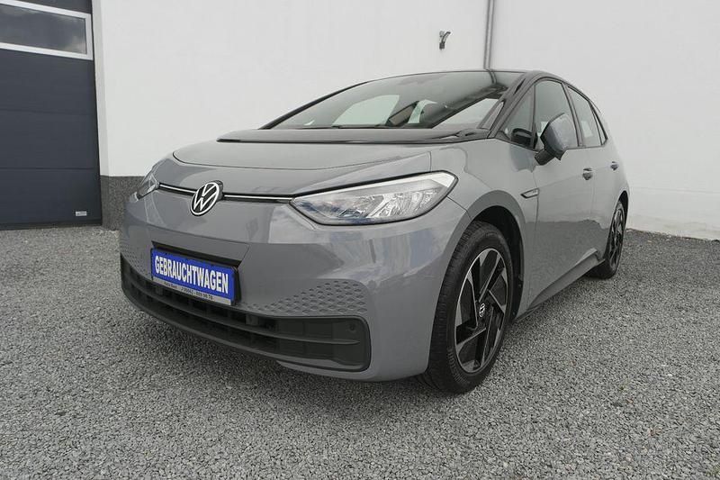 Grau Gebraucht 2021 VW ID.3 Pro Kleinwagen | 17.900 € (Etwas zu teuer) - Bild 1/4