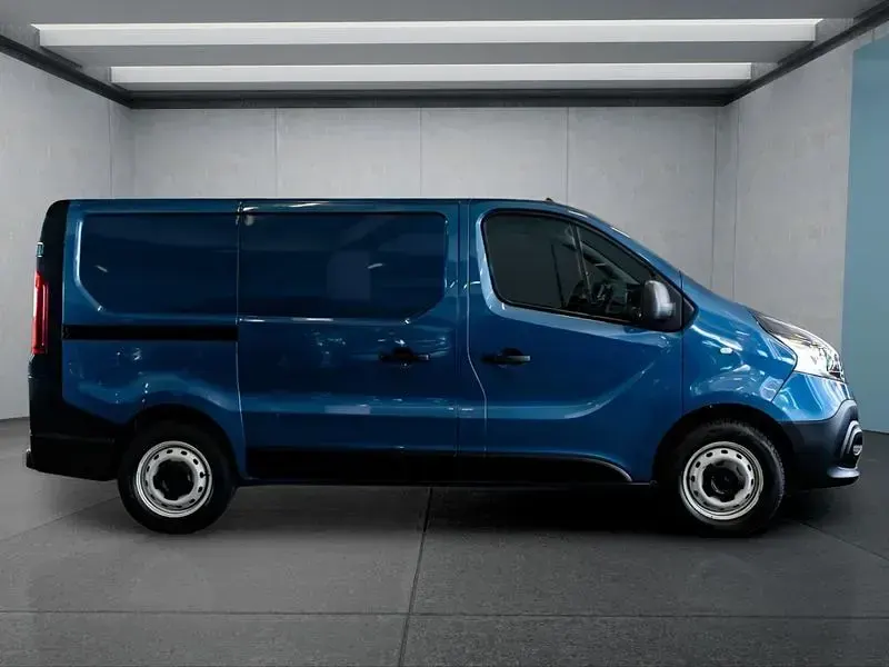 Gebraucht Renault Trafic 120 PS (88 kW) 2021 Blau Van / Kleinbus