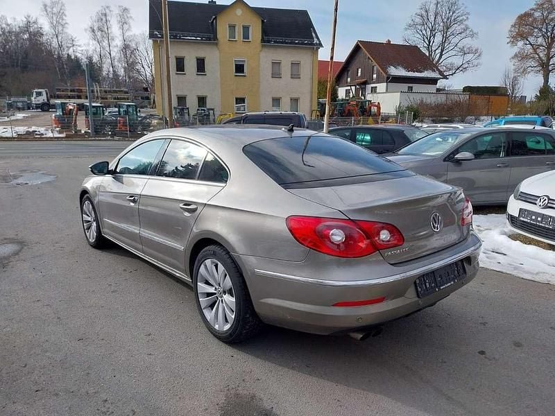 Gebraucht VW Passat Exclusive 200 PS (147 kW) 2010 Light brown metallic Limousine