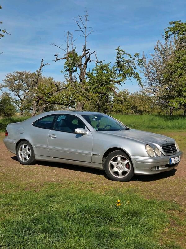 Silber Gebraucht 2000 Mercedes 230 Coupé | 1.900 € - Bild 1/4