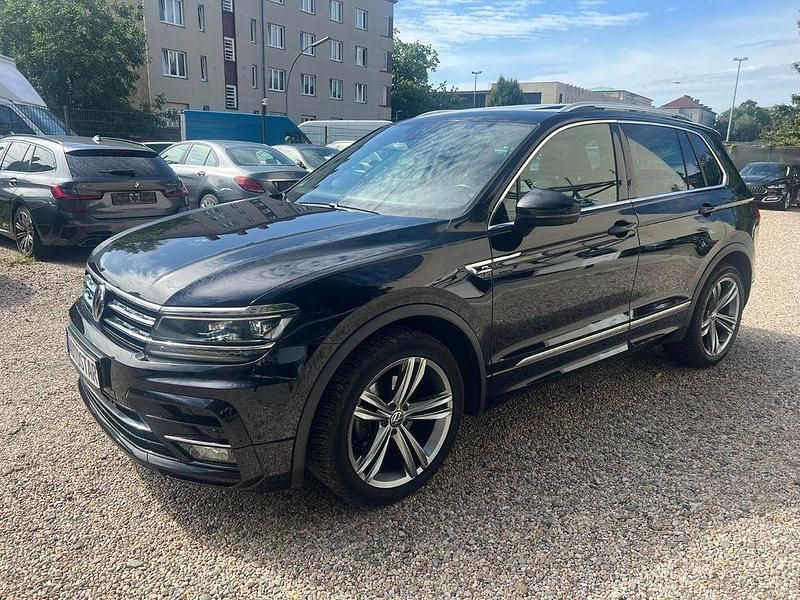 Schwarz Gebraucht 2020 VW Tiguan R-line SUV | 20.499 € (Guter Preis) - Bild 1/4