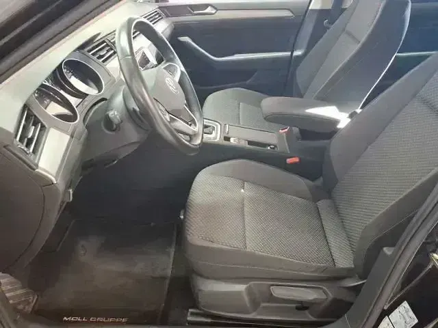 Gebraucht VW Passat 150 PS (110 kW) 2021 Schwarz Kombi