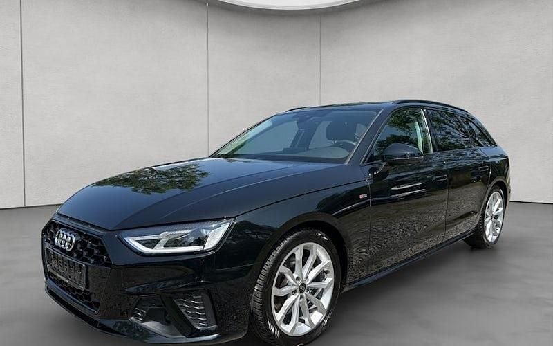 Mythosschwarz metallic Gebraucht 2023 Audi A4 S-Line Kombi | 31.280 € (Guter Preis) - Bild 1/4