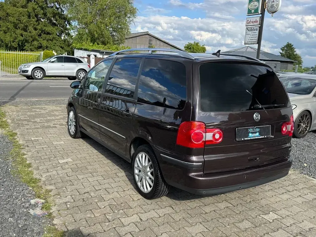 Brugt VW Sharan Highline 140 HK (102 kW) 2008 Brun MPV