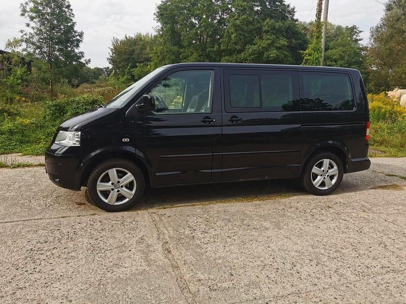 Gebraucht VW Multivan Highline 174 PS (127 kW) 2010 Schwarz Van