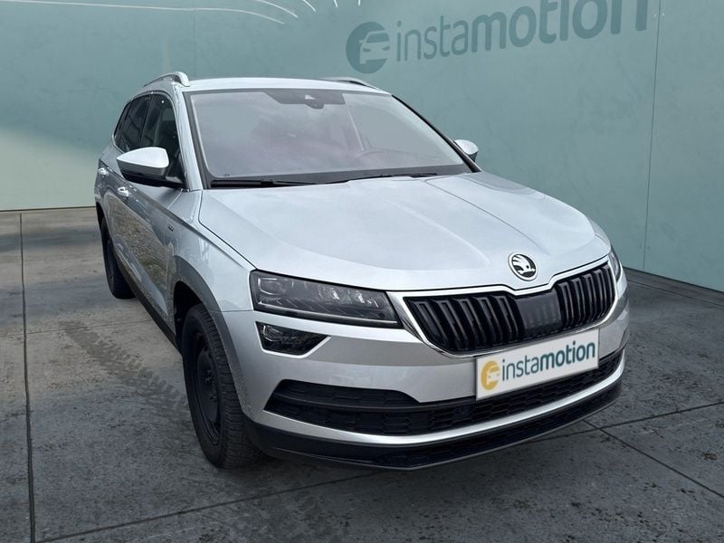 Silber Gebraucht 2021 Skoda Karoq Clever SUV | 26.460 € (Superpreis) - Bild 1/4
