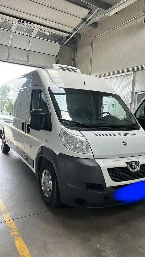 Używany Peugeot Boxer 177 KM (130 kW) 2011 Biały Van