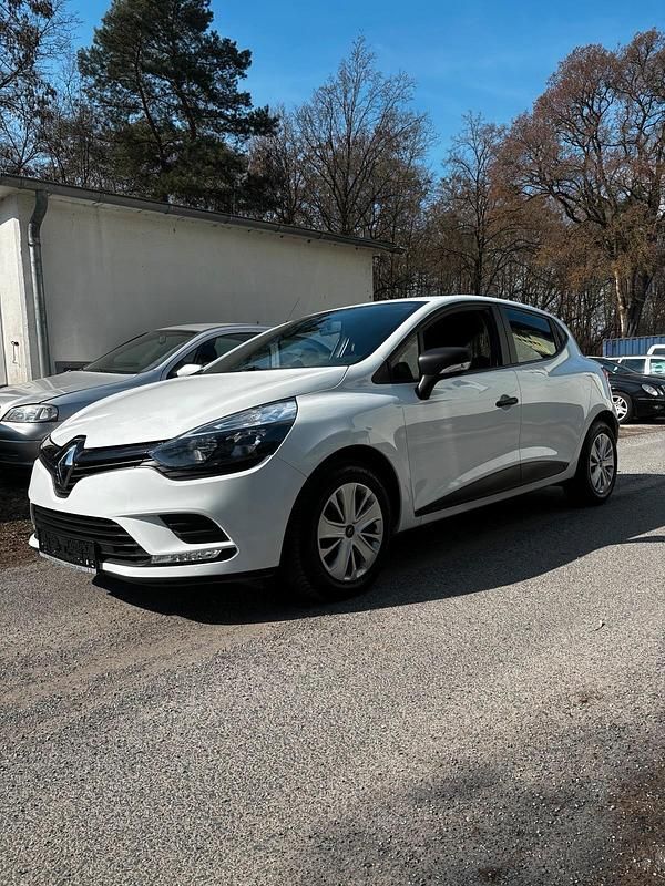 Gebraucht Renault Clio IV 90 PS (66 kW) 2019 Weiß Kleinwagen