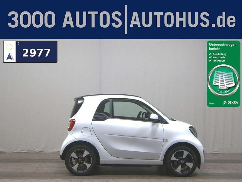Gebraucht Smart ForTwo Coupé Passion 60 kW (82 PS) 2022 Tridion sicherheitszelle weiss Kleinwagen
