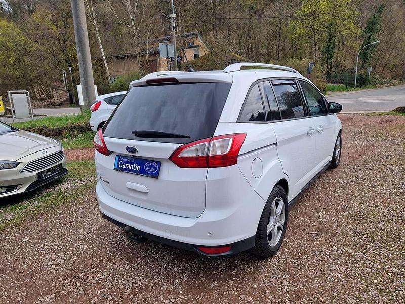 Gebraucht Ford Grand C-Max 120 PS (88 kW) 2019 Weiß Van / Kleinbus