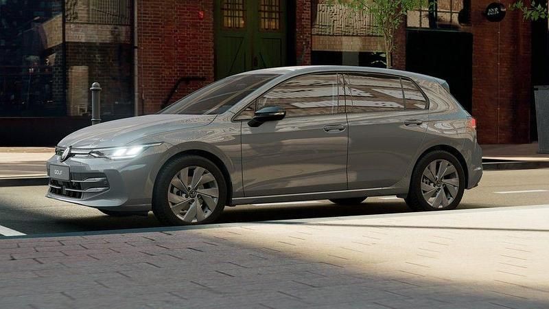 Neu VW Golf VIII Life 150 PS (110 kW) 2026 Grau Limousine