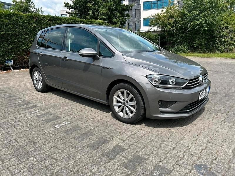 Grau Gebraucht 2016 VW Golf Sportsvan Van / Kleinbus | 12.150 € (Guter Preis) - Bild 1/4