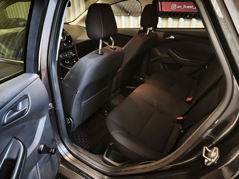 Usata Ford Focus 120 CV (88 kW) 2016 Grigio Station wagon
