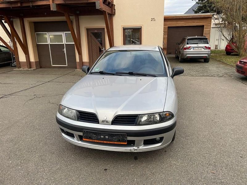 Silber Gebraucht 2004 Mitsubishi Carisma Limousine | 2.500 € - Bild 1/4