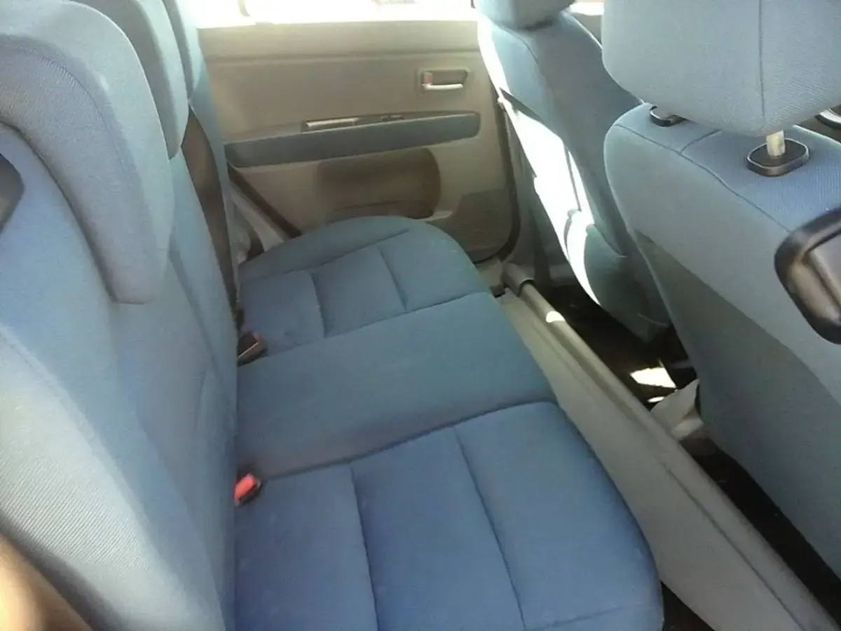 Second-hand Mazda 2 Active 80 CP (58 kW) 2005 Gri Hatchback