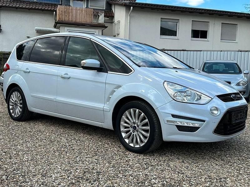 Gebraucht Ford S-MAX Titanium 163 PS (119 kW) 2013 Weiß Van / Kleinbus