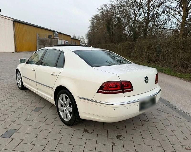Usata VW Phaeton 245 CV (180 kW) 2014 Bianco Berlina