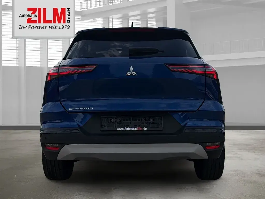Neu Mitsubishi Grandis Edition 141 PS (103 kW) 2026 Blau SUV